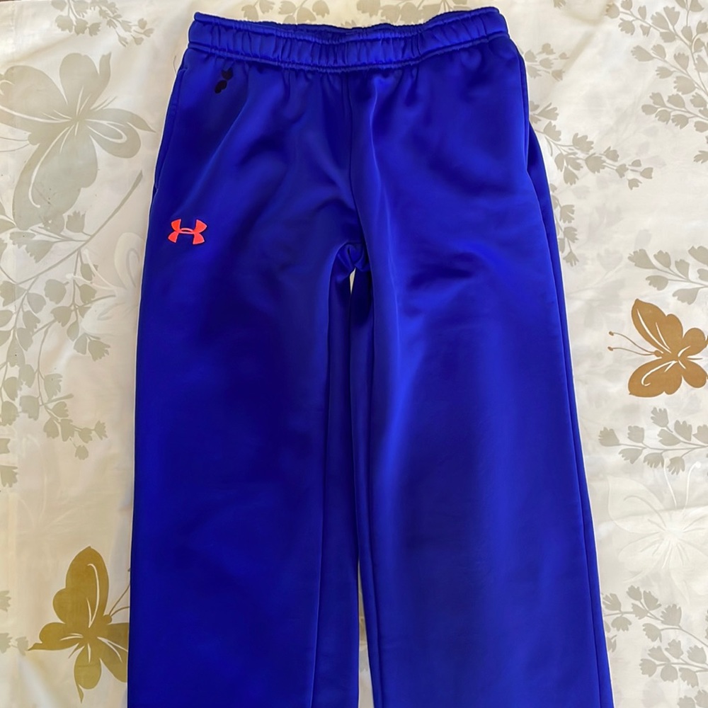 Boys youth large atheltic pant in a fantastic color!